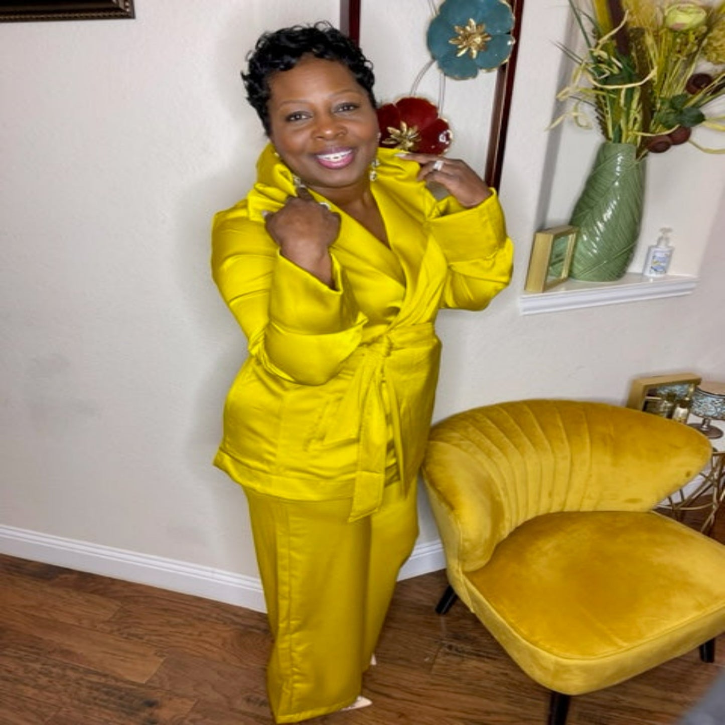 Lady A Lighting Bold